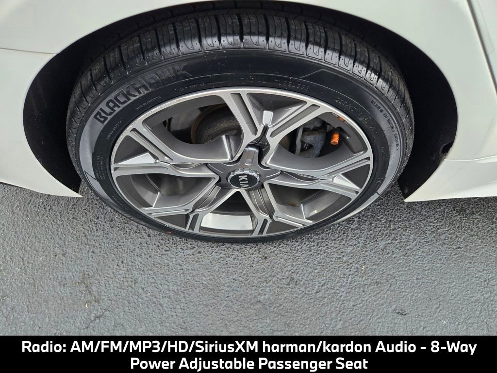 Used 2021 Kia Stinger GT-Line w/ Sun & Sound Package RWD image 13