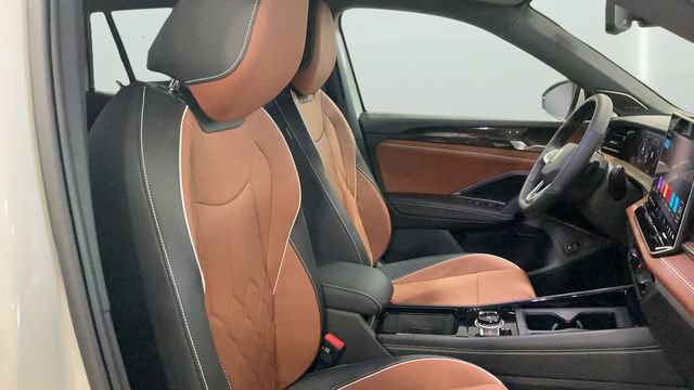 New 2026 Volkswagen Tiguan SEL R-Line AWD/4WD image 13