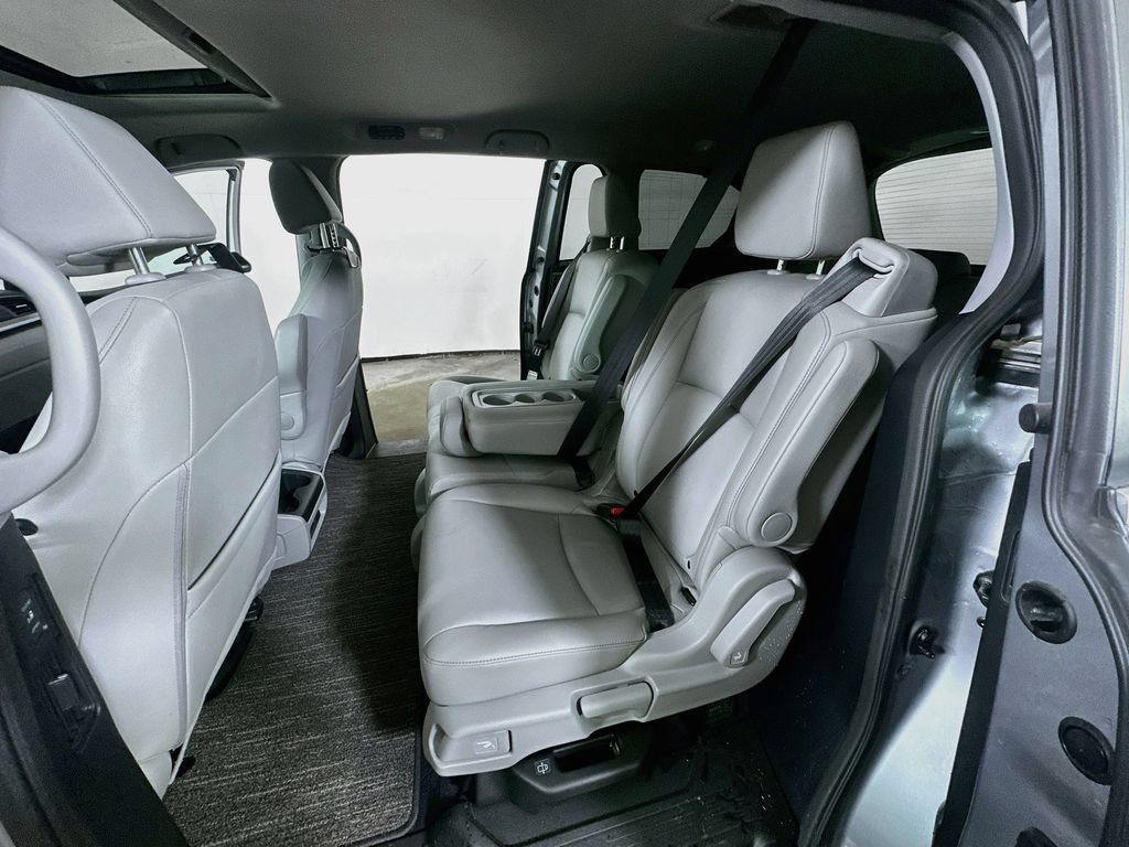 Used 2021 Honda Odyssey EX-L image 17