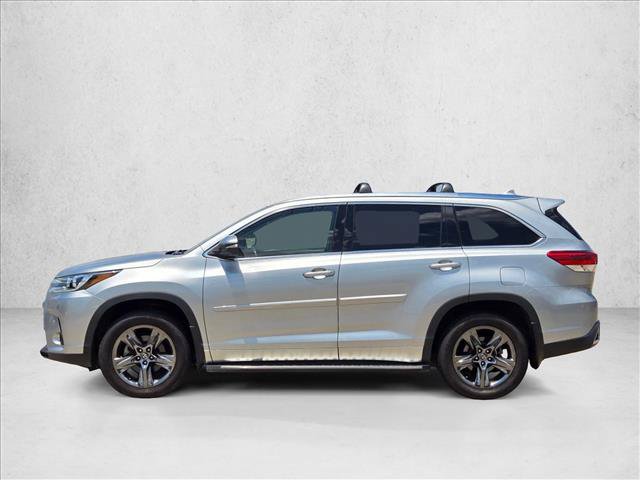 Used 2017 Toyota Highlander Limited Platinum FWD image 8