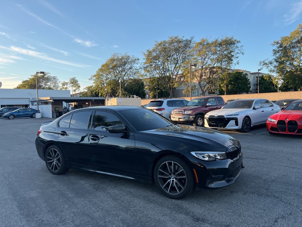 Used 2020 BMW 330i Sedan w/ Driving Assistance Package image 3