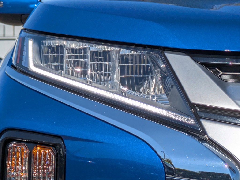 Used 2025 Mitsubishi Outlander Sport SE image 10