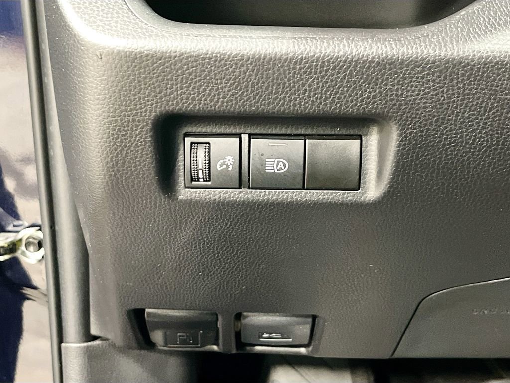 Used 2024 Toyota RAV4 XLE image 17