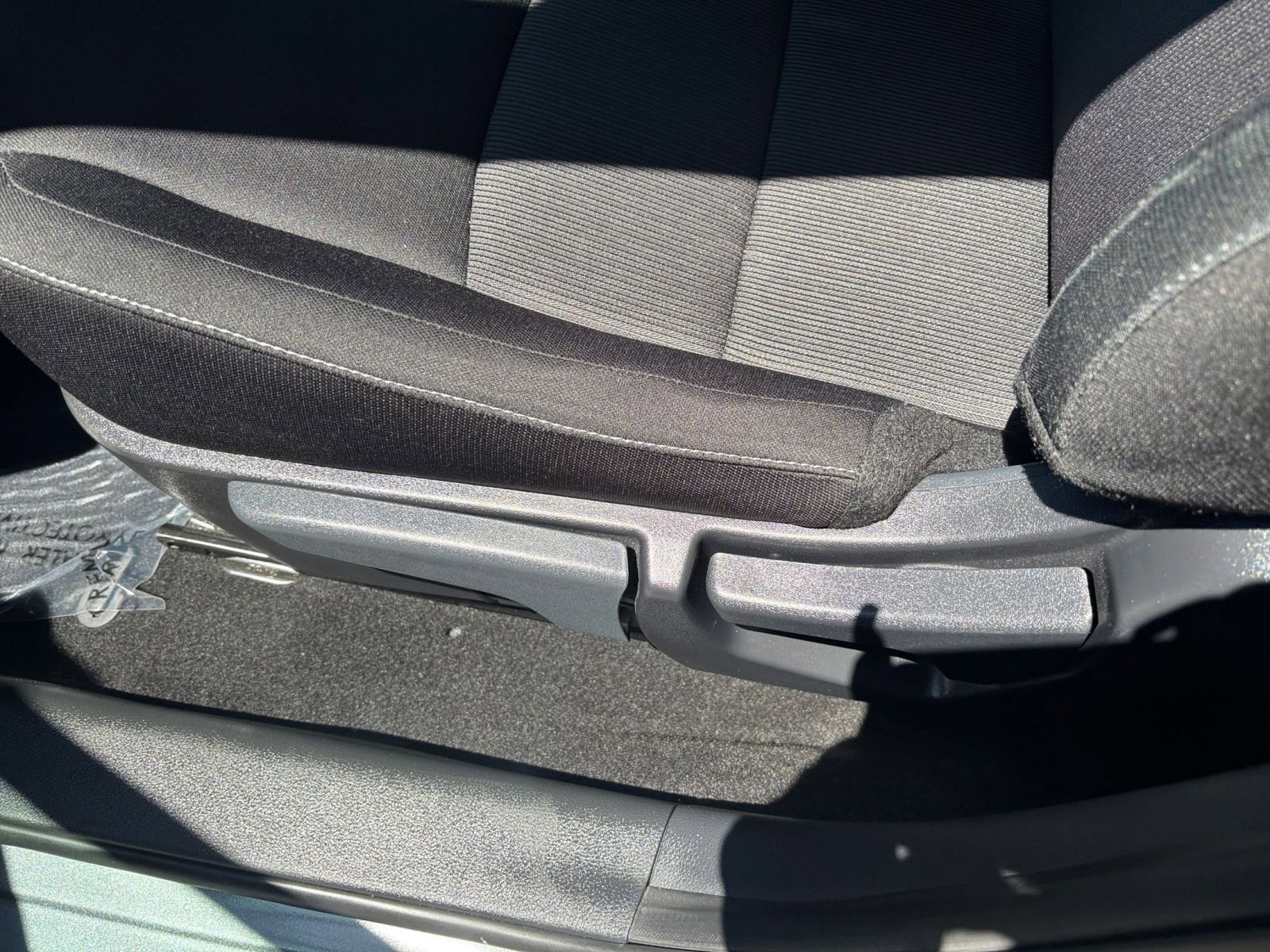 Used 2025 Nissan Sentra SV image 22