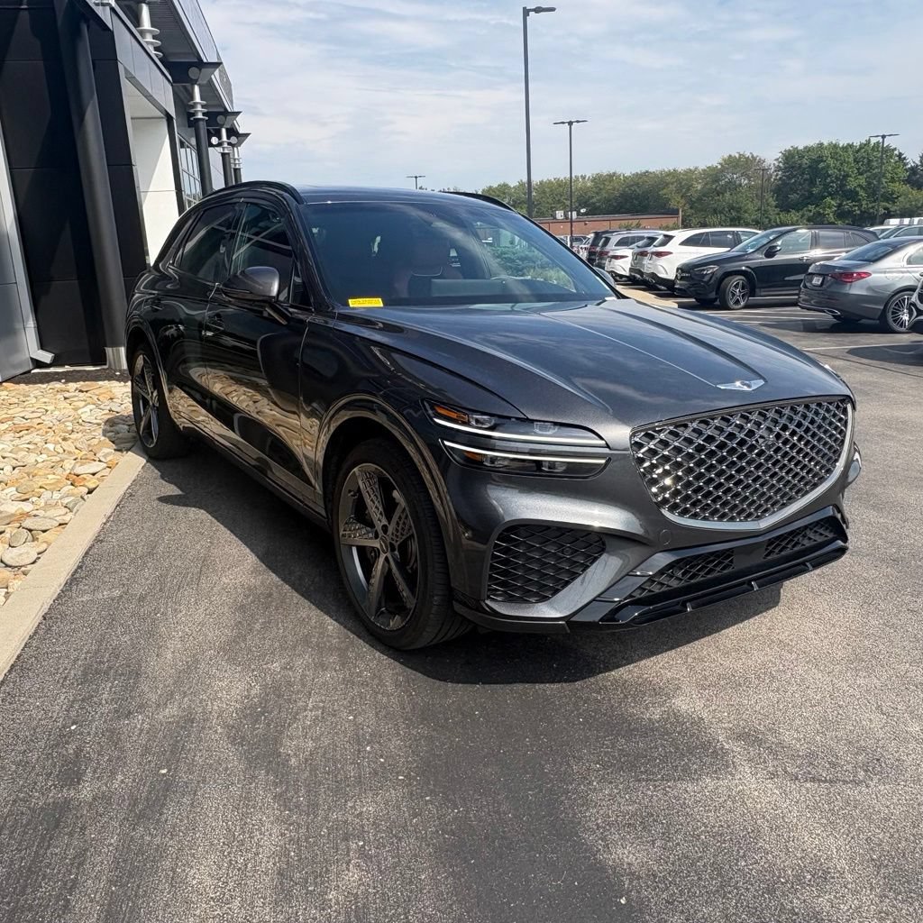 Used 2023 Genesis GV70 2.5T w/ Sport Prestige Package AWD/4WD image 4