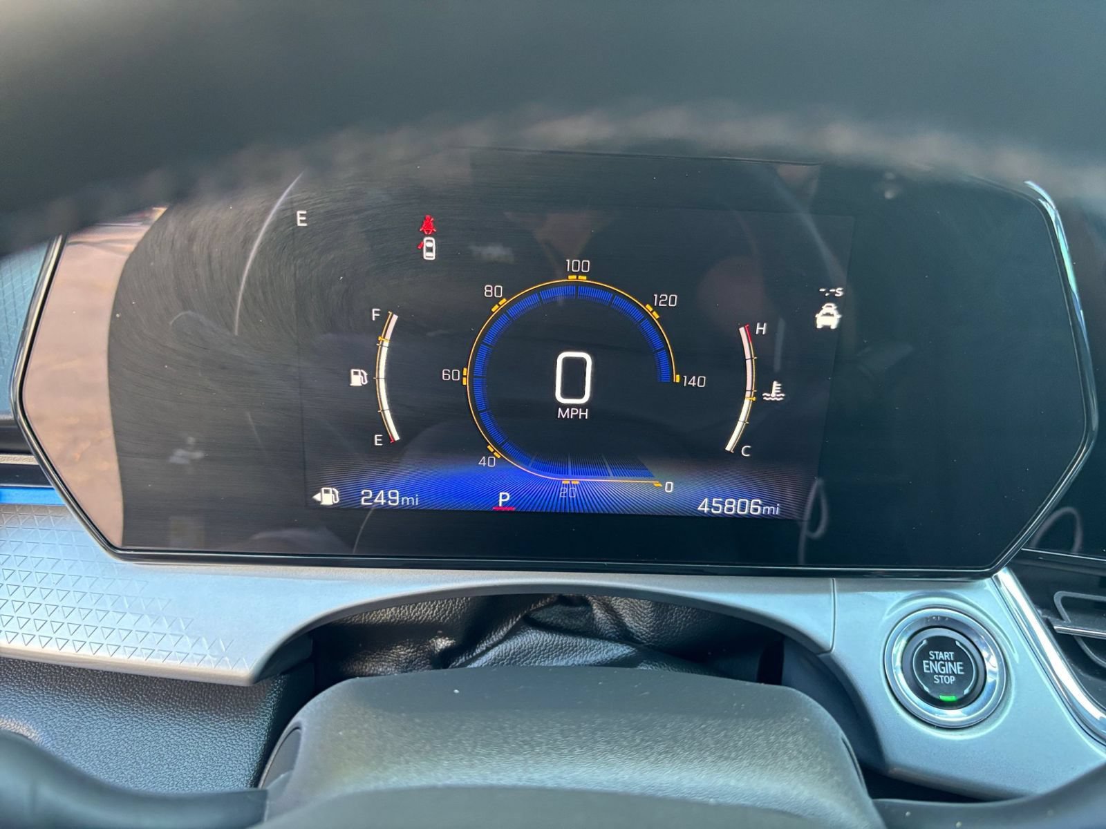 Used 2025 Chevrolet Trax LT w/ LT Convenience Package FWD image 38