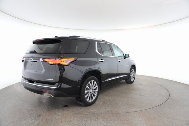 Used 2023 Chevrolet Traverse Premier image 17