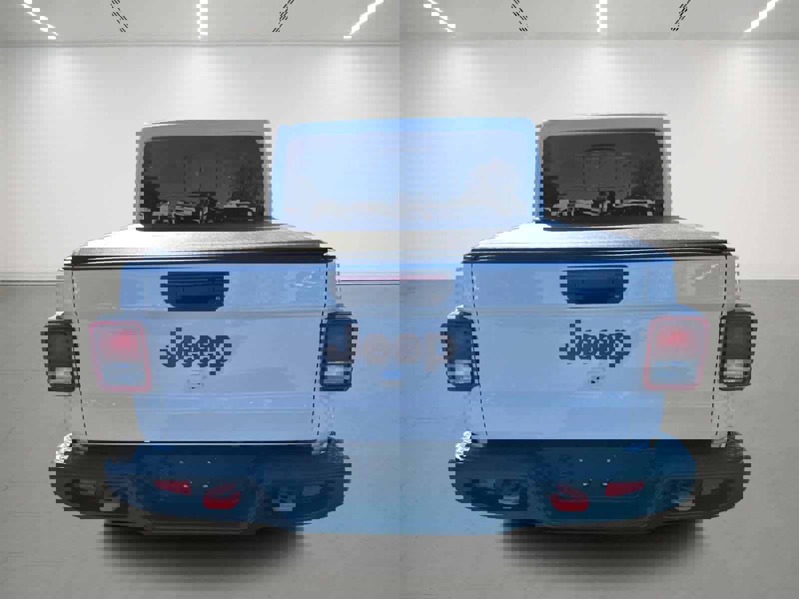 Used 2023 Jeep Gladiator Mojave w/ Cold Weather Group image 5