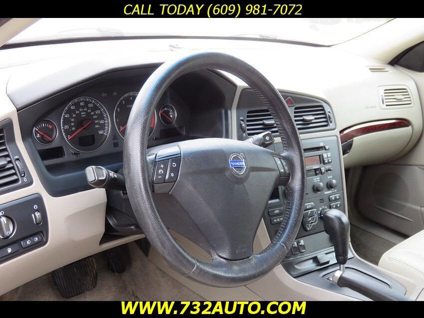 Used 2004 Volvo S60 2.5T FWD image 24
