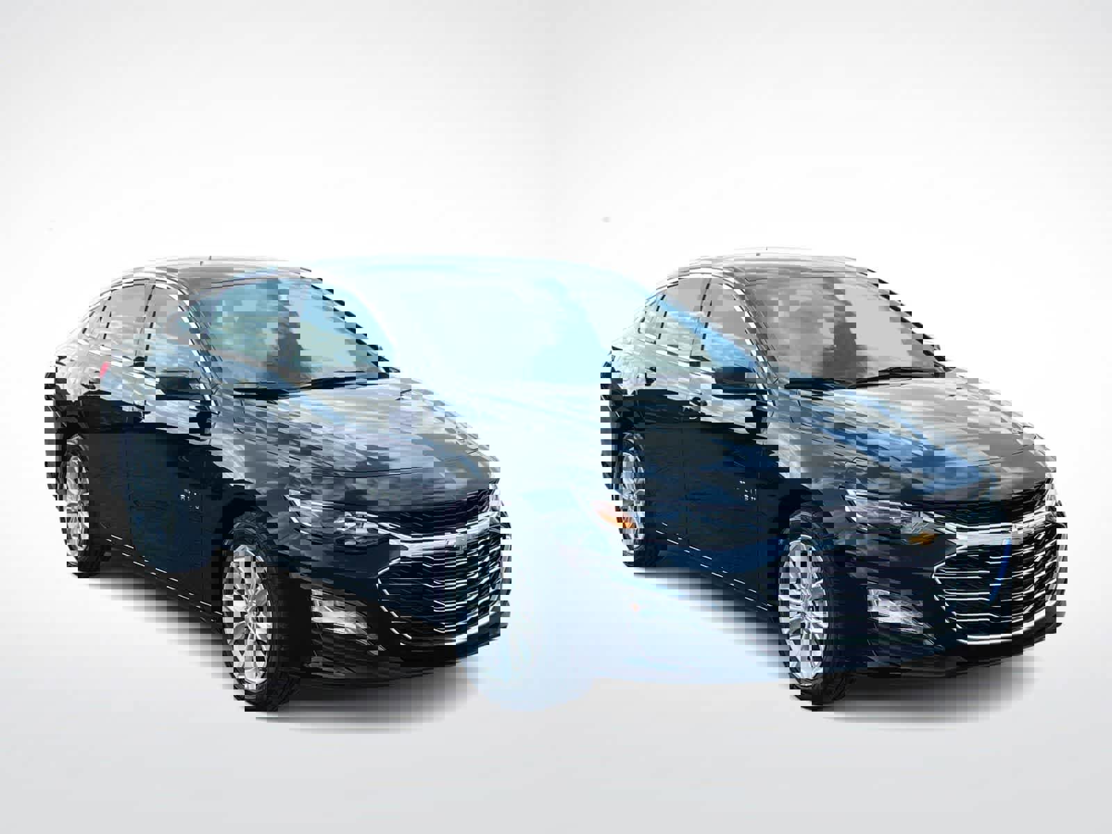 Used 2025 Chevrolet Malibu LT image 2