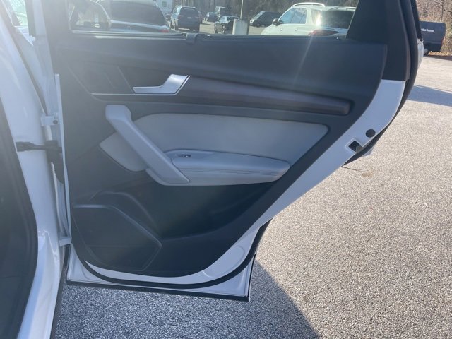 Used 2022 Audi Q5 2.0T Premium Plus w/ Premium Plus Package image 14