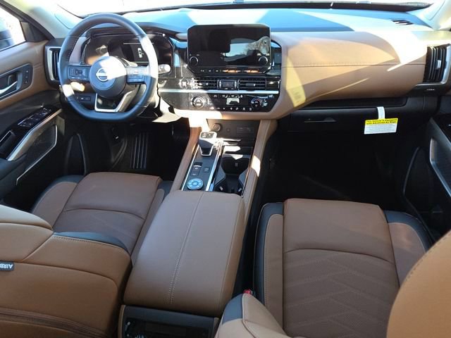 New 2025 Nissan Pathfinder Platinum w/ Cargo Package image 15