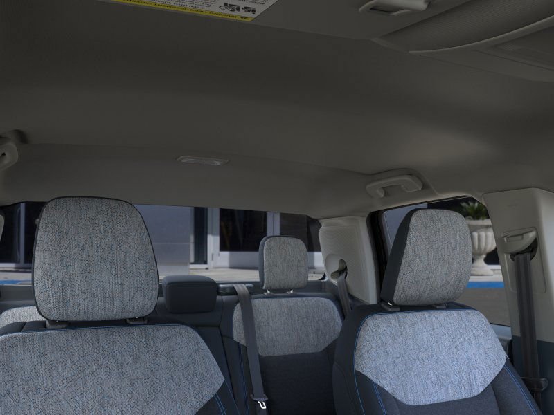 New 2025 Ford Maverick XLT w/ XLT Luxury Package FWD image 39