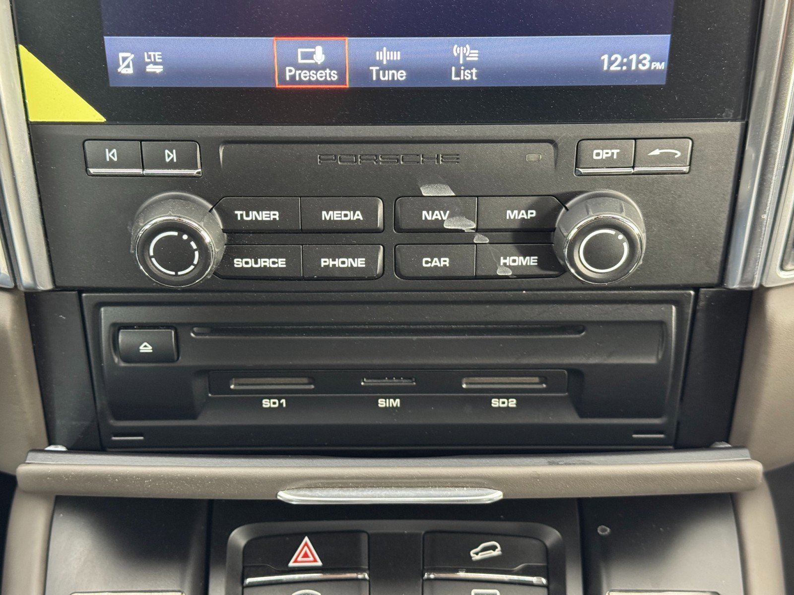 Used 2018 Porsche Macan S image 26