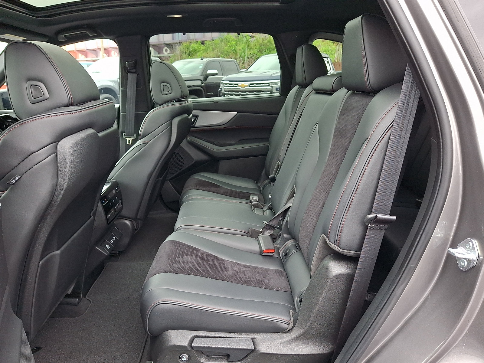 Used 2023 Acura MDX A-Spec AWD/4WD image 11