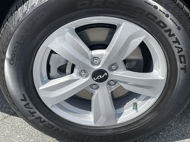Certified 2026 Kia Sorento LX FWD image 9
