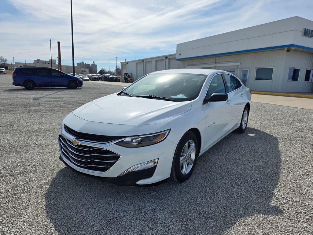 Used 2025 Chevrolet Malibu LS image 8