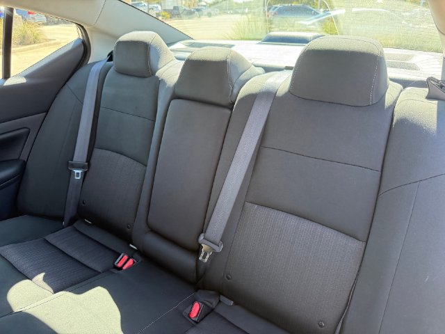 Used 2024 Nissan Altima 2.5 S FWD image 24