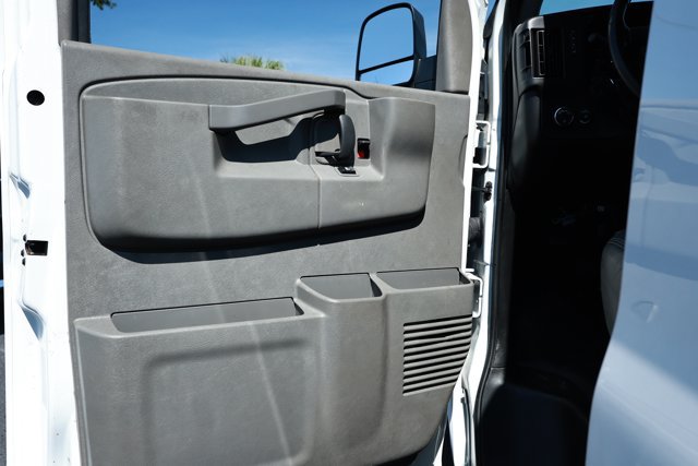 Used 2021 Chevrolet Express 2500 w/ Driver Convenience Package RWD image 21
