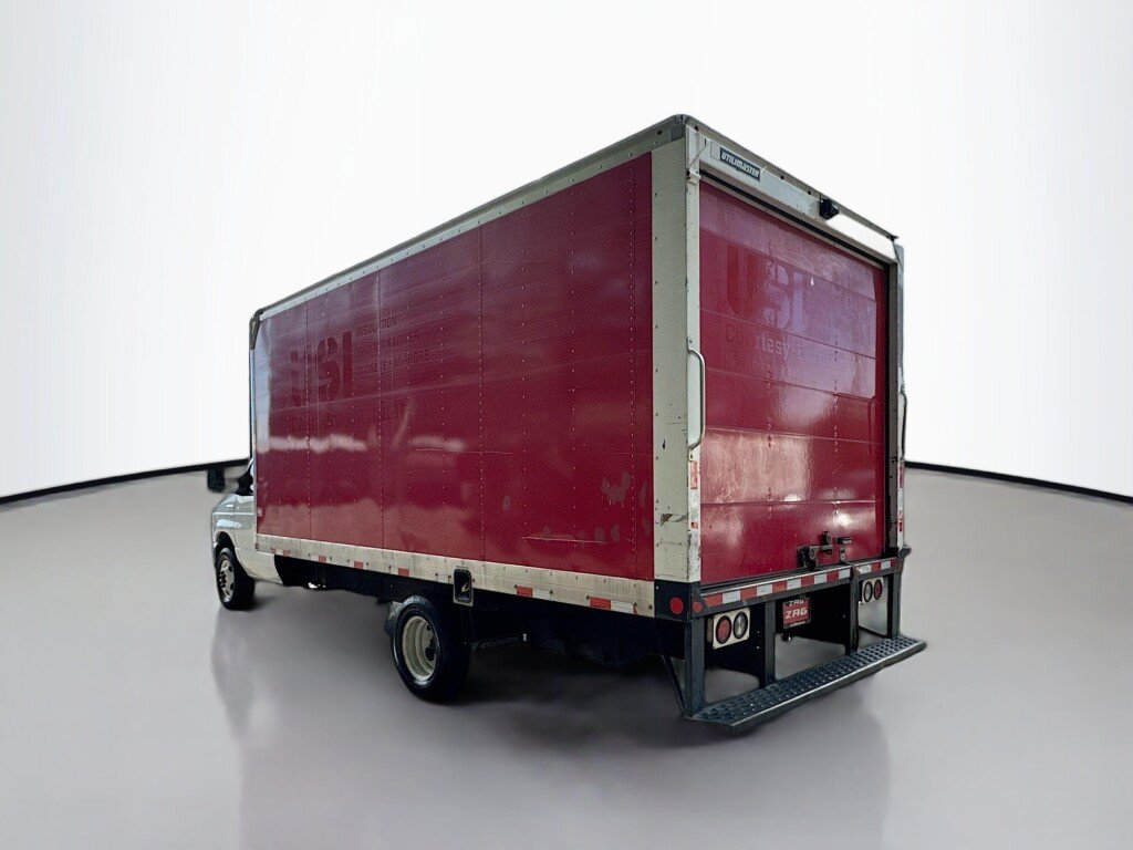 Used 2015 Ford E-350 and Econoline 350 Super Duty RWD image 5