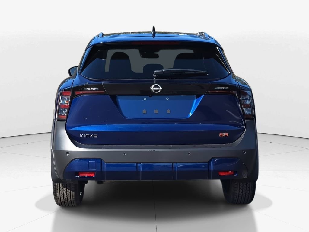 New 2026 Nissan Kicks SR FWD image 7