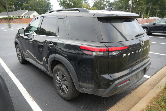 Used 2025 Nissan Pathfinder SV FWD image 13