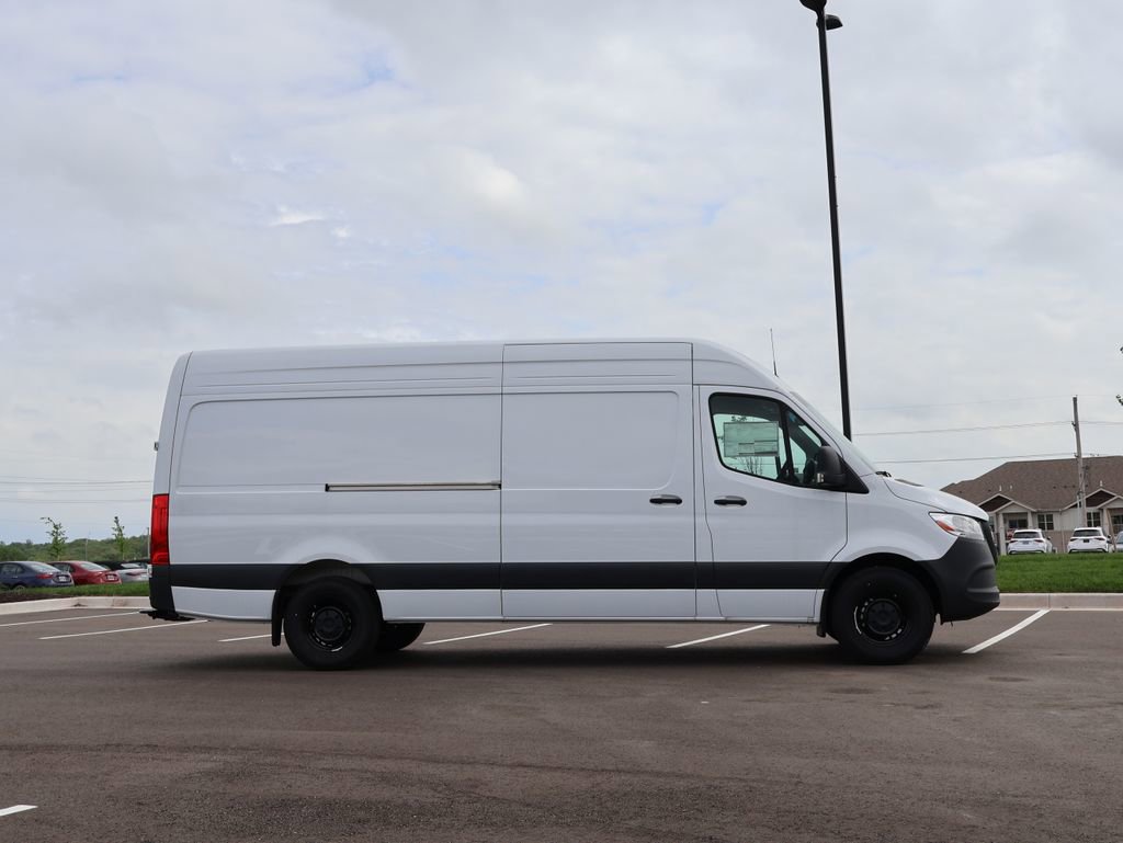 New 2025 Mercedes-Benz Sprinter 2500 image 4