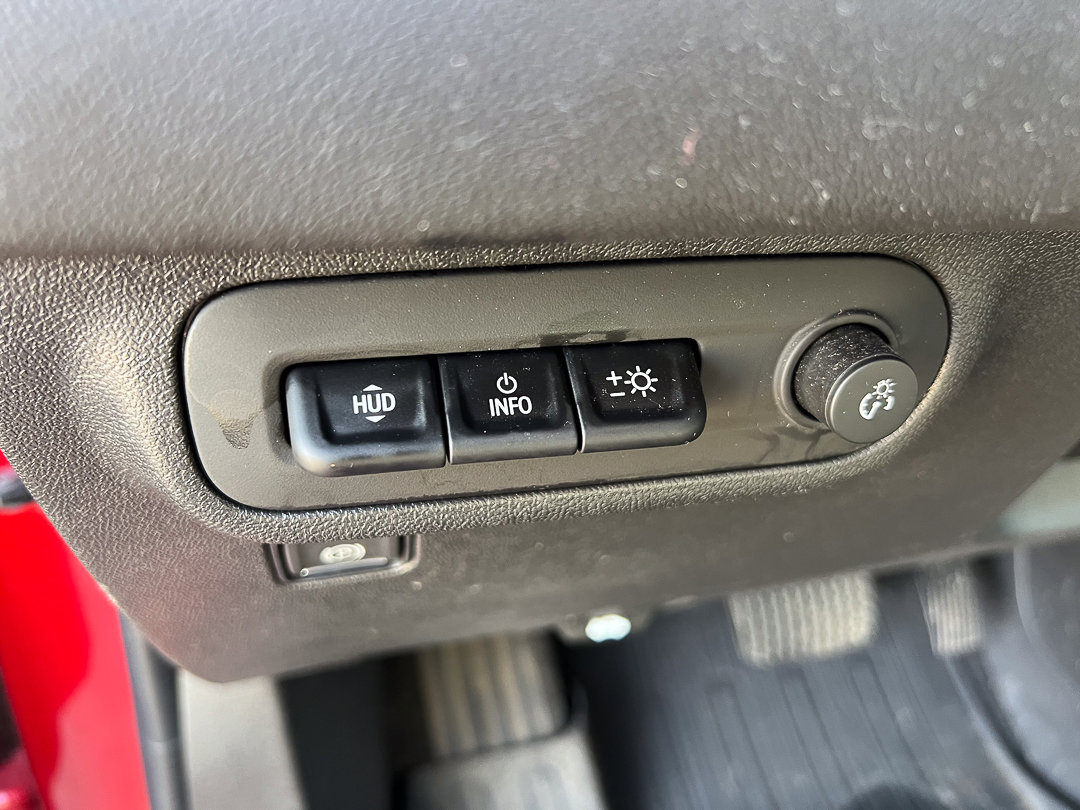 Used 2023 GMC Terrain SLT w/ Tech Package image 19