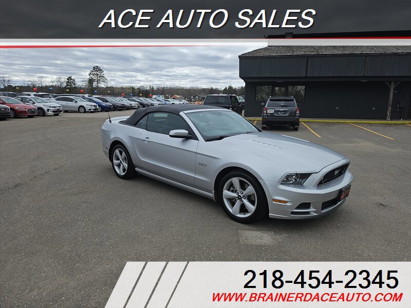 Used 2013 Ford Mustang GT RWD image 2
