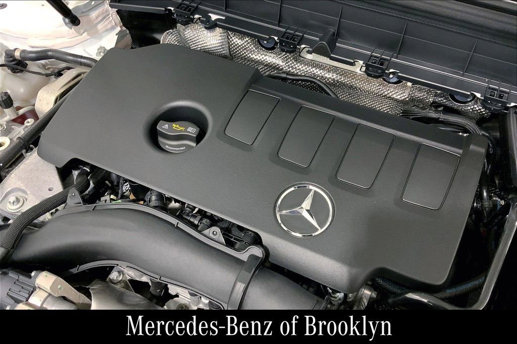 Used 2023 Mercedes-Benz GLB 250 4MATIC image 35
