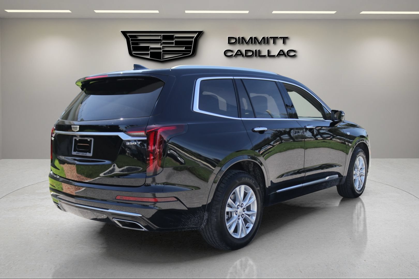 Used 2023 Cadillac XT6 Luxury FWD image 5