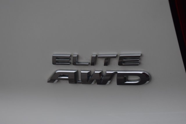 Used 2017 Honda Pilot Elite image 18