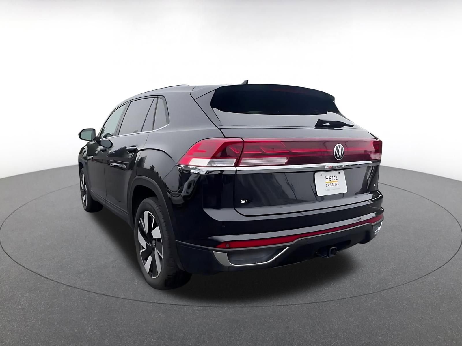 Used 2025 Volkswagen Atlas Cross Sport SE image 11