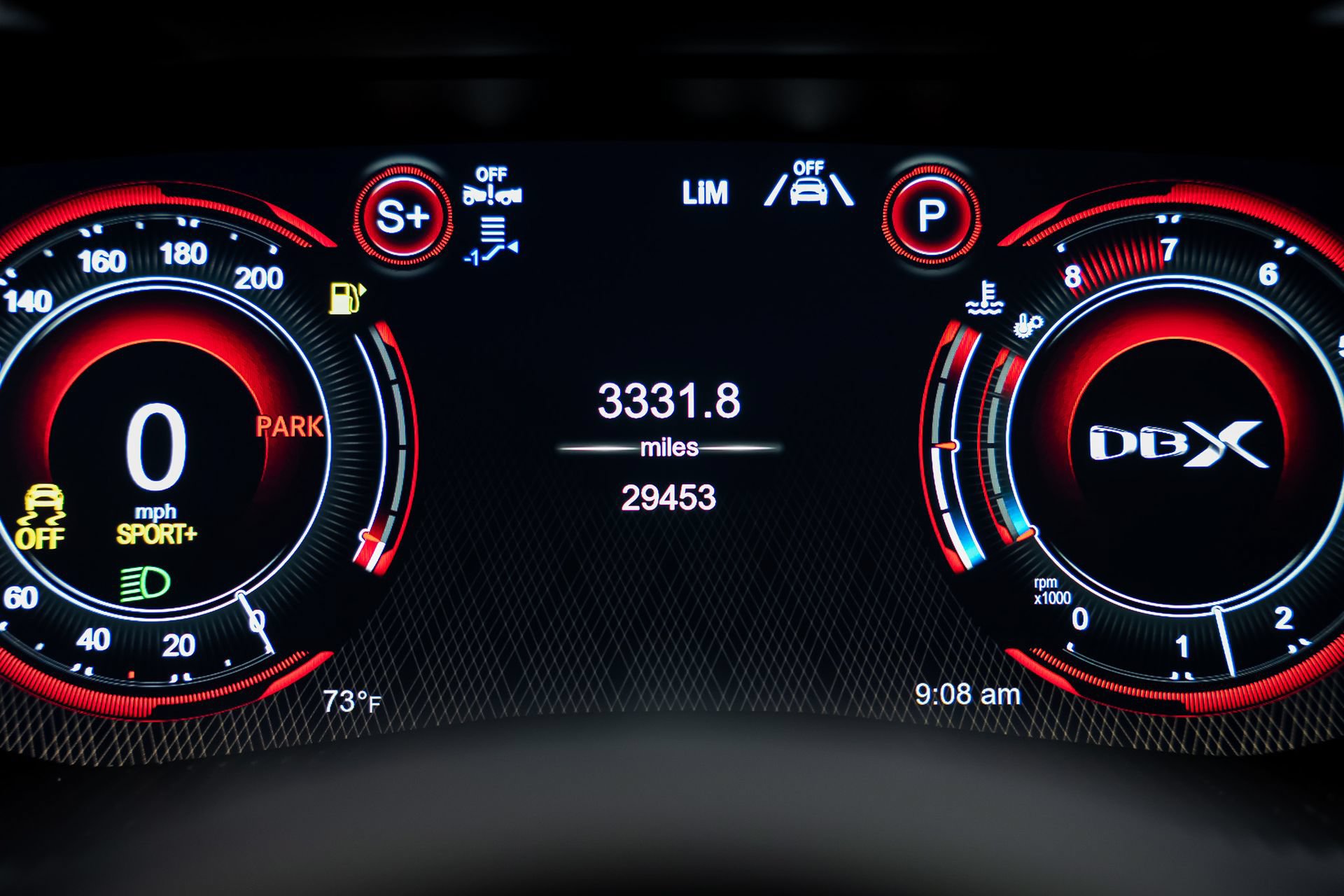 Used 2021 Aston Martin DBX AWD/4WD image 46