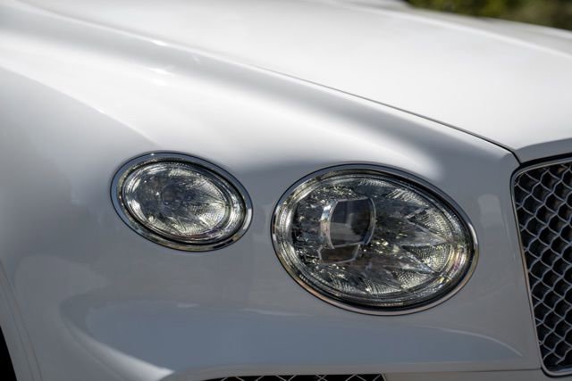 Used 2022 Bentley Bentayga image 8