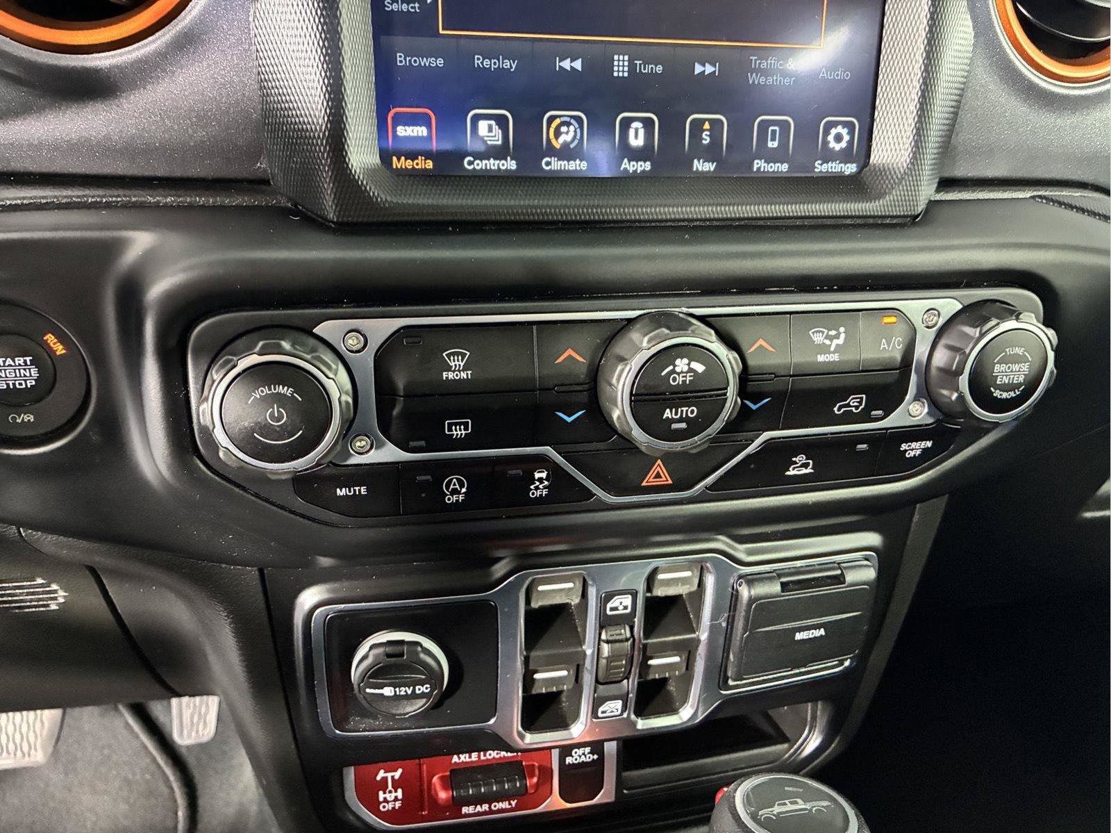 Used 2022 Jeep Gladiator Mojave w/ Trailer Tow Package AWD/4WD image 41