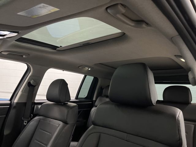 Used 2025 Hyundai Santa Fe Limited image 7