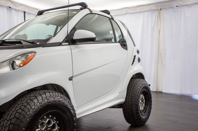 Used 2013 smart fortwo Coupe image 28