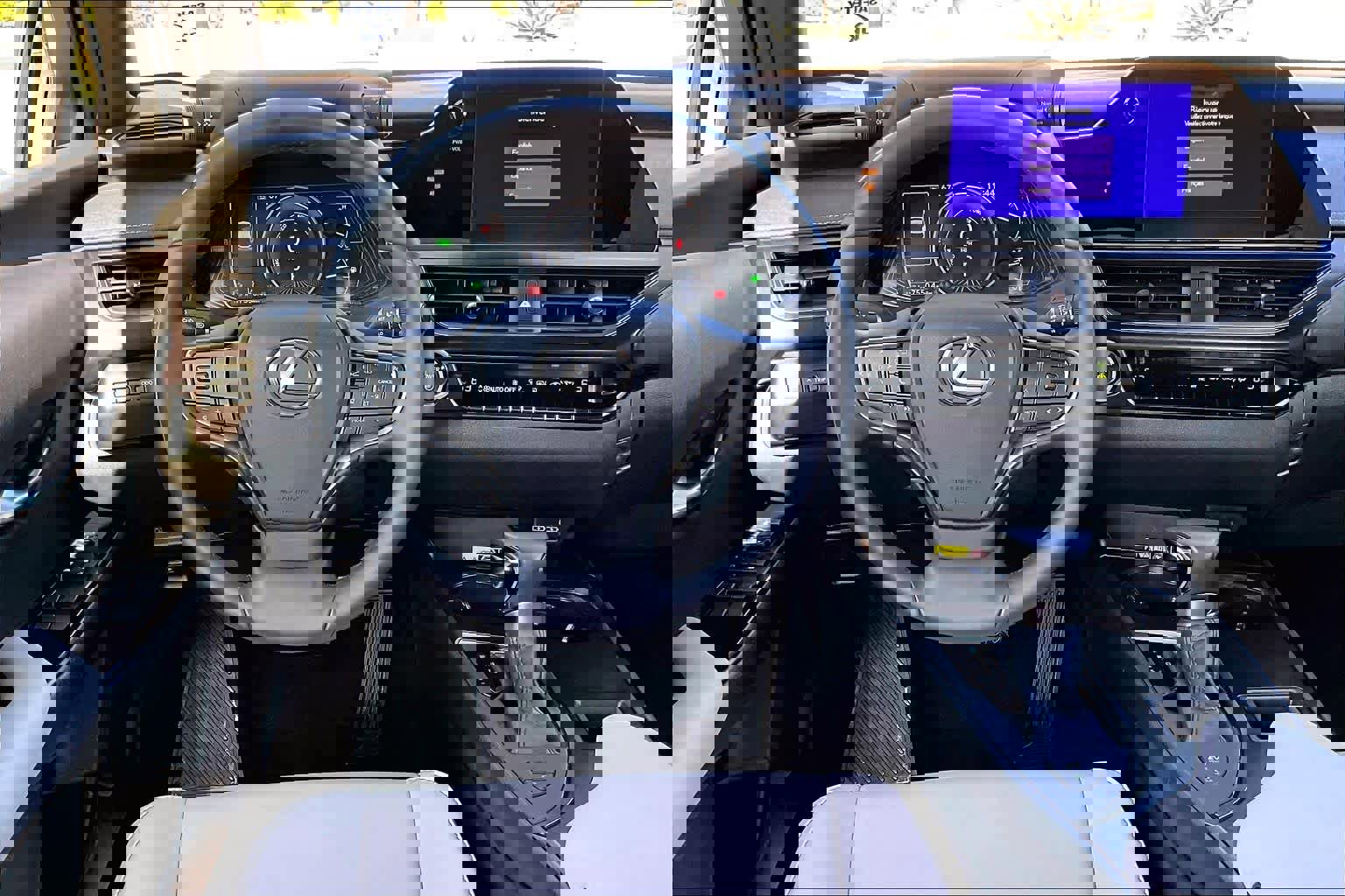 Used 2024 Lexus UX 250h FWD image 5