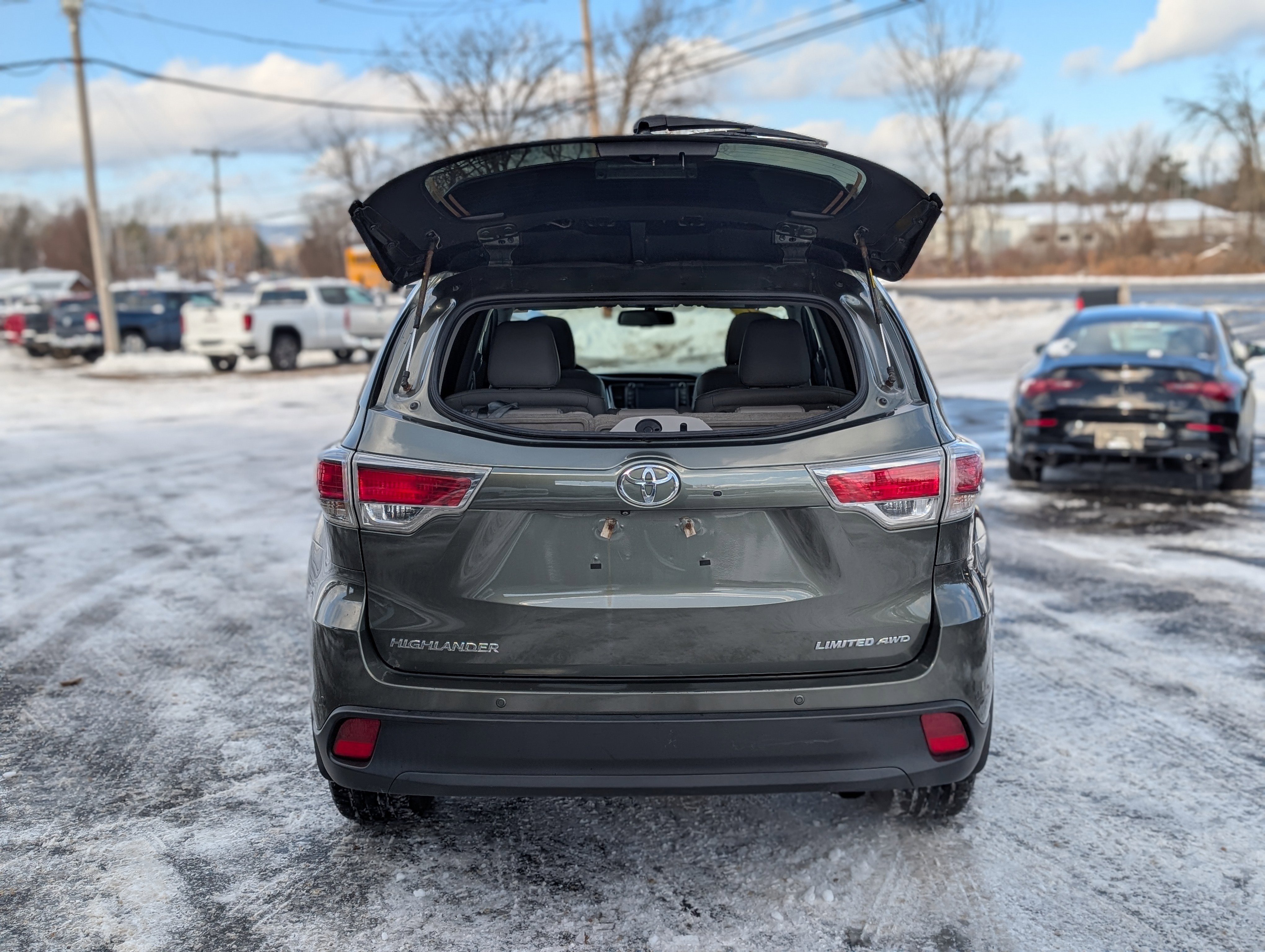 Used 2016 Toyota Highlander Limited image 38