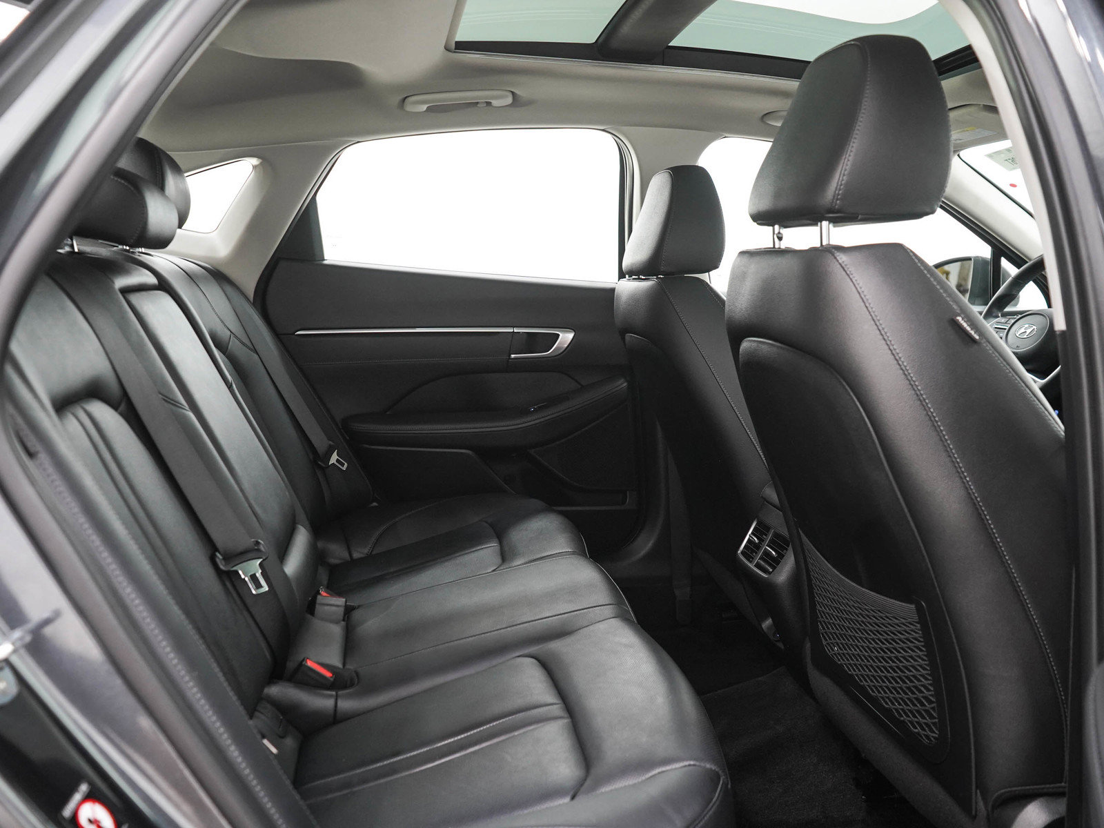 Used 2022 Hyundai Sonata Limited FWD image 12