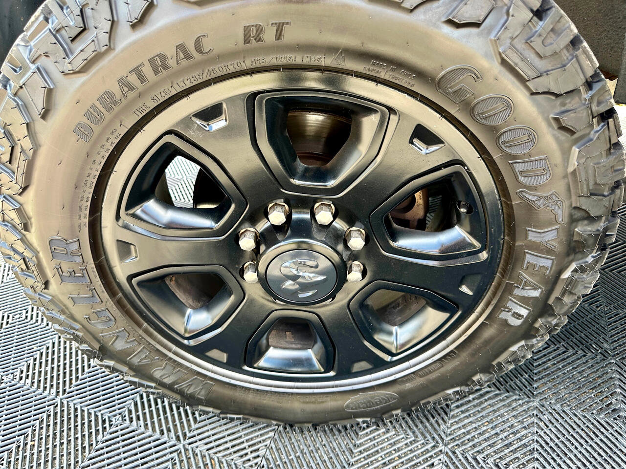 Used 2017 RAM 2500 Laramie w/ Sport Appearance Group image 54