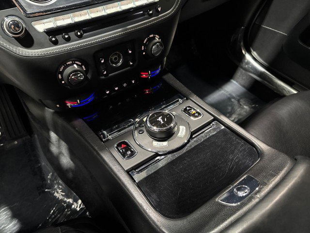 Used 2014 Rolls-Royce Wraith image 60