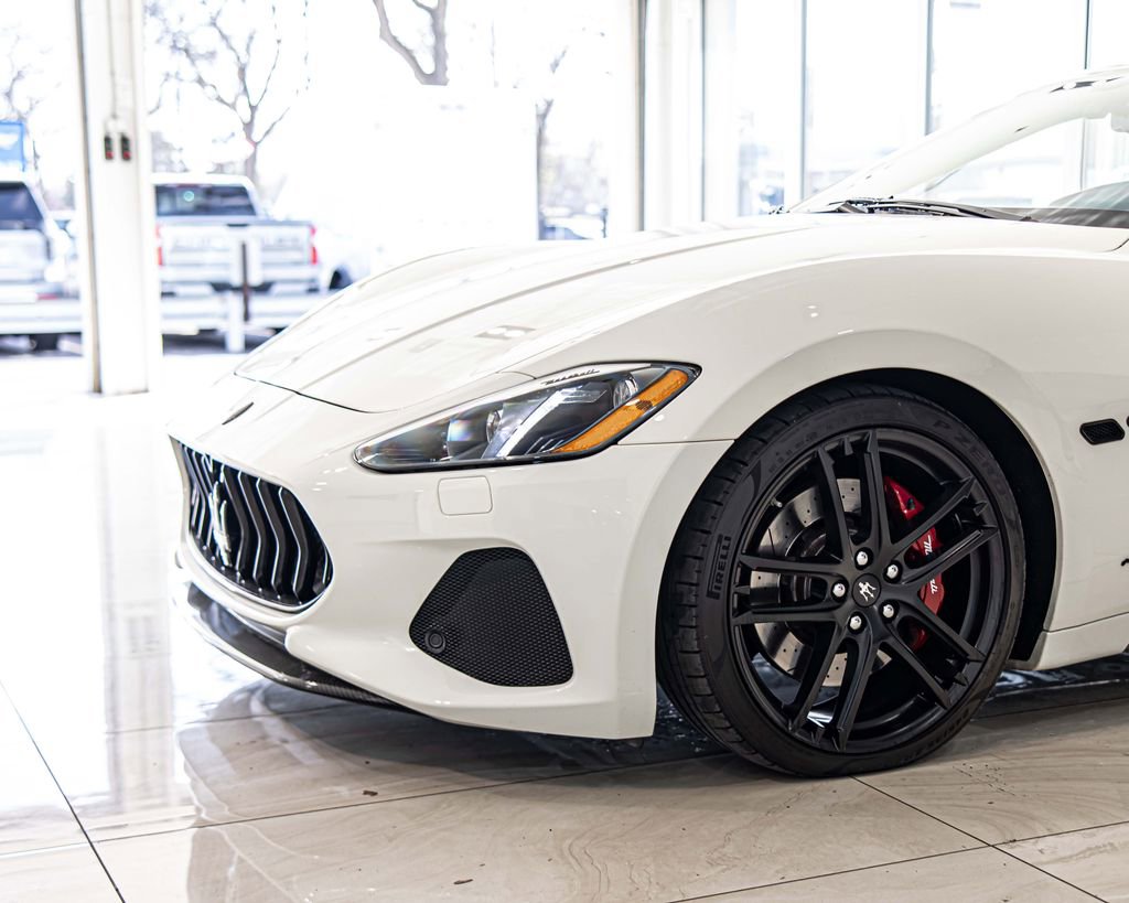 Used 2018 Maserati GranTurismo Sport image 4