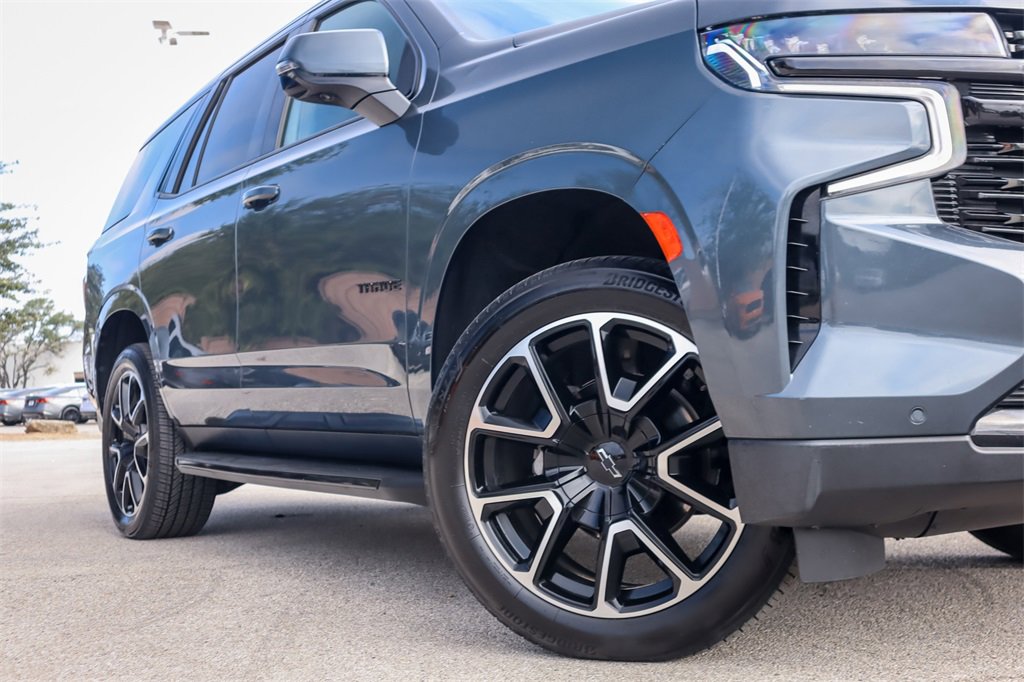 Used 2021 Chevrolet Tahoe RST w/ Luxury Package image 2