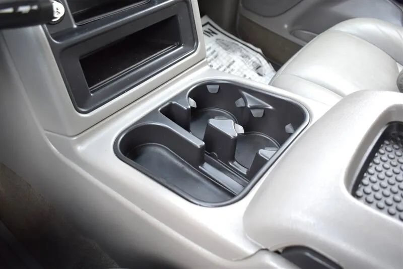 Used 2005 Chevrolet Silverado 2500 LT w/ Heavy-Duty Power Package AWD/4WD image 22