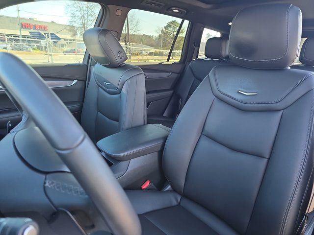 Certified 2024 Cadillac XT6 Luxury image 16