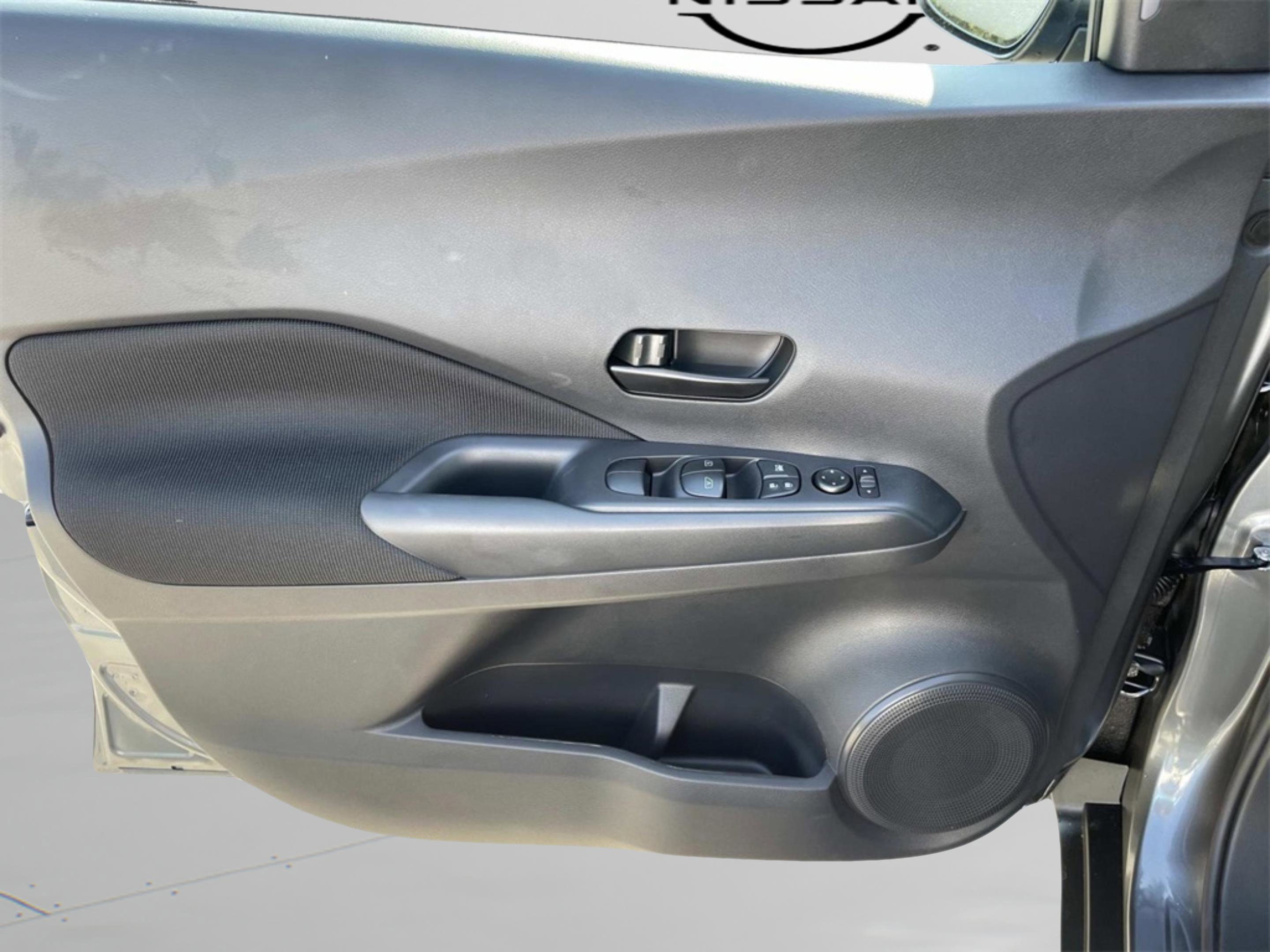New 2025 Nissan Kicks Play S FWD image 12