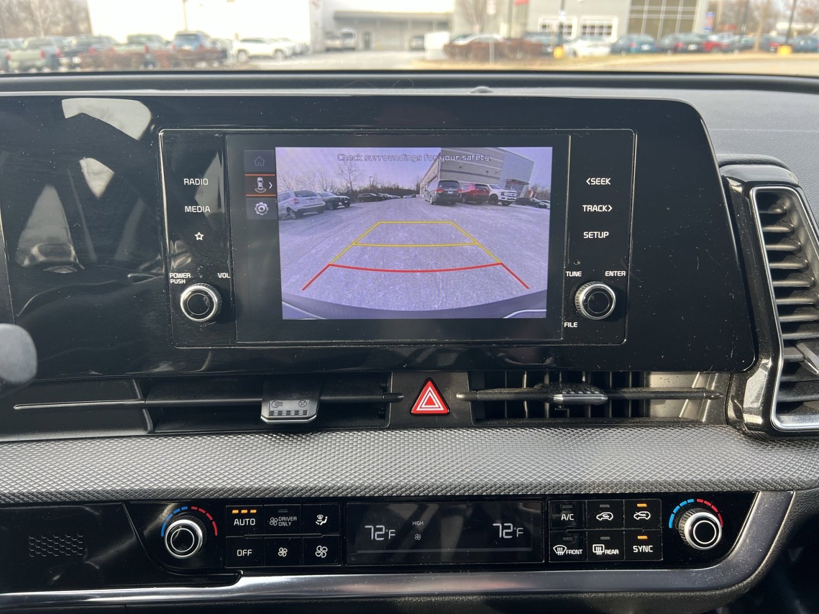 Used 2023 Kia Sportage LX image 18