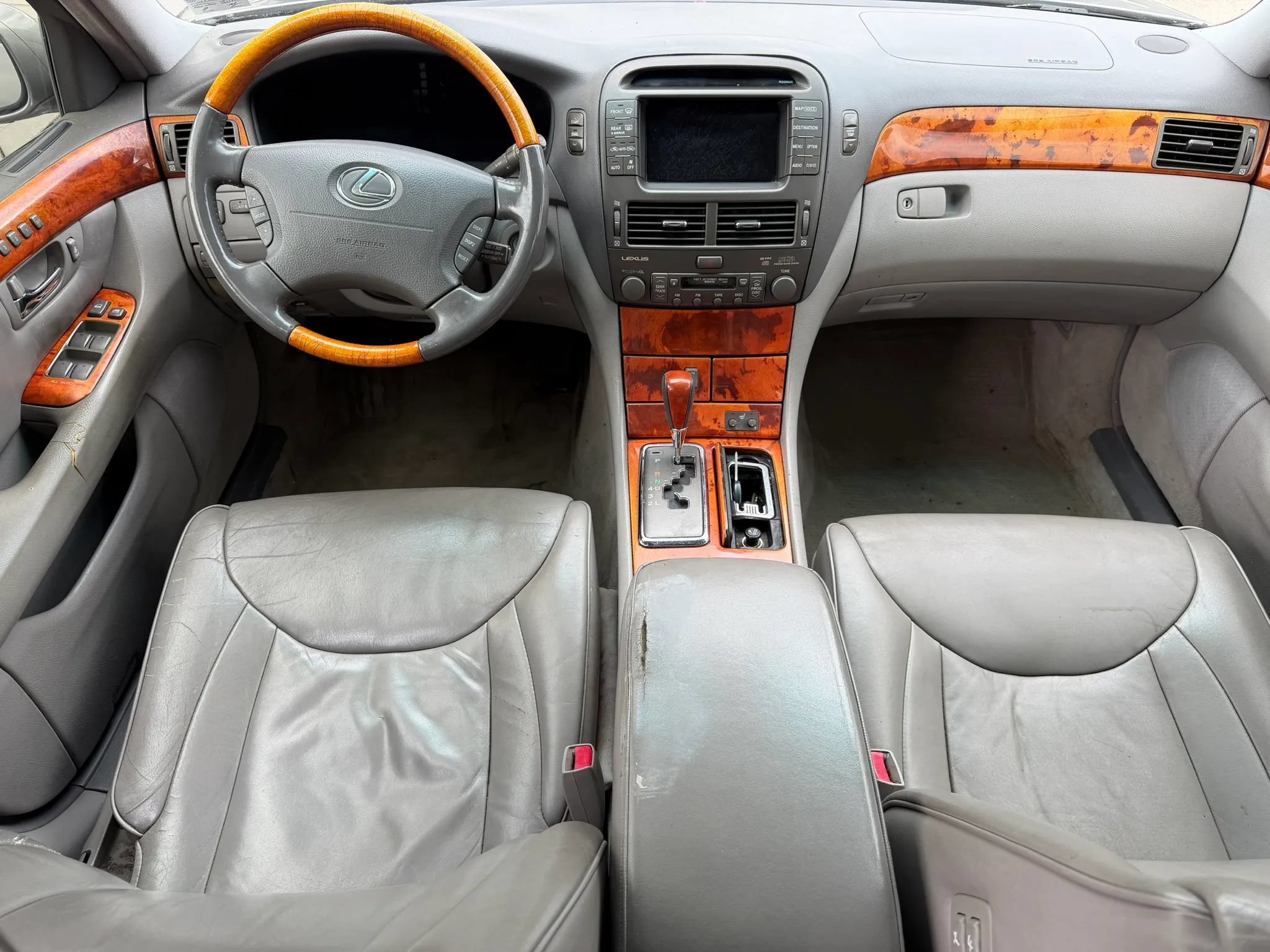 Used 2002 Lexus LS 430 RWD image 16
